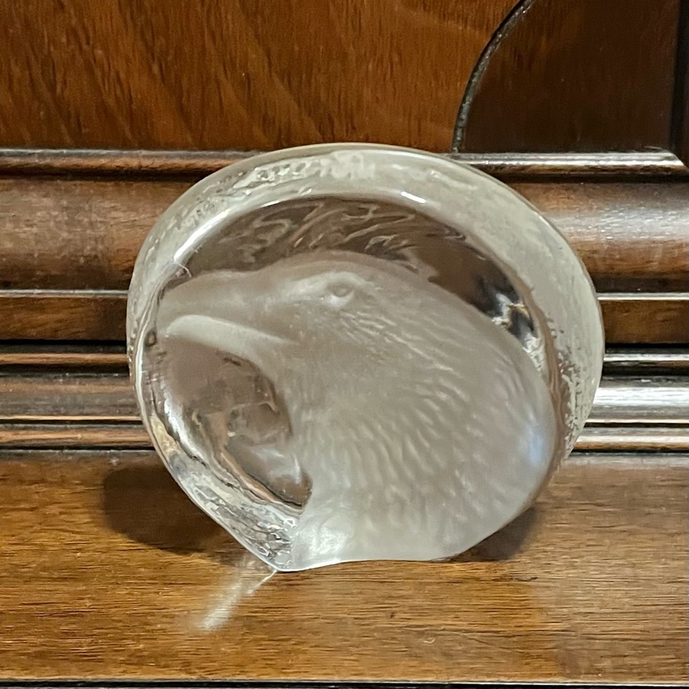 24% Lead Crystal Embossed Eagle Vintage Paperweight Original Sticker 3.5" Diam.